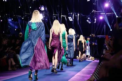 Look 30